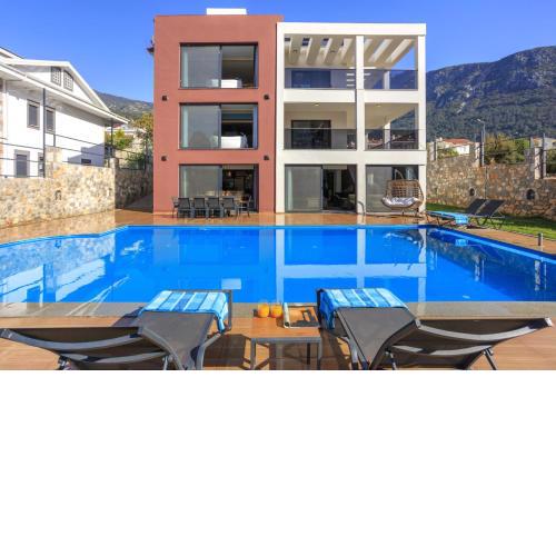 Ölüdeniz de Şık Tasarımlı Lüx Havuzlu özel Villa