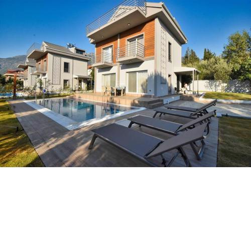 Ölüdeniz'e yakın 3 yatak odalı villa