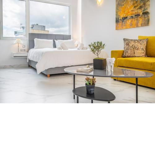 Olvar's Modern Luminous Suite , Athens Downtown