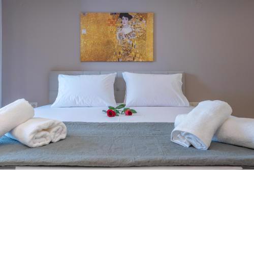 OLYMPIA ROOMS