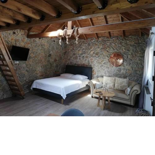 Olympus Country House
