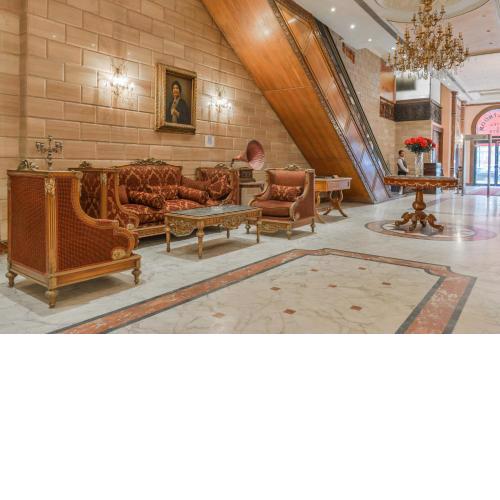 Om Kolthoom Hotel