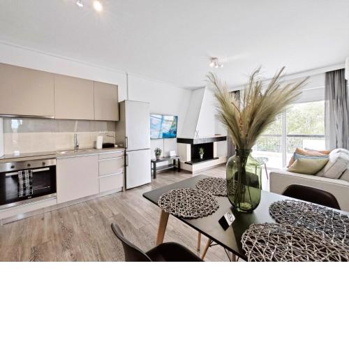 Omorfokklisias Apartments by Verde