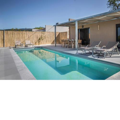 ONAR - LUXURY VILLAS