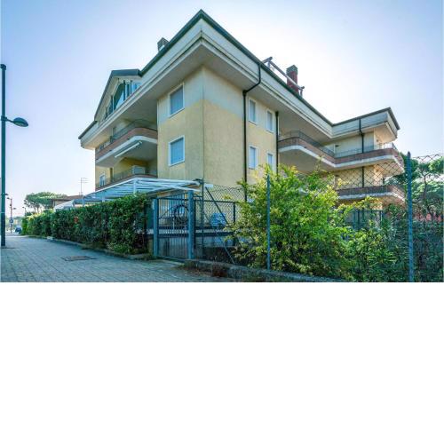 One-Bedroom Apartment 0 in Rosolina Mare (RO)
