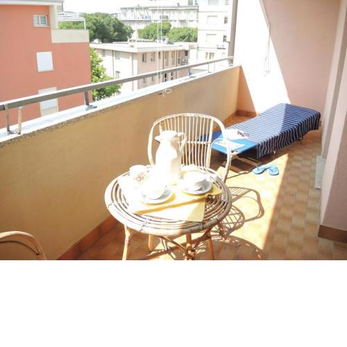 One Bedroom Apartment in a residence with balcony - By Beahost Rentals