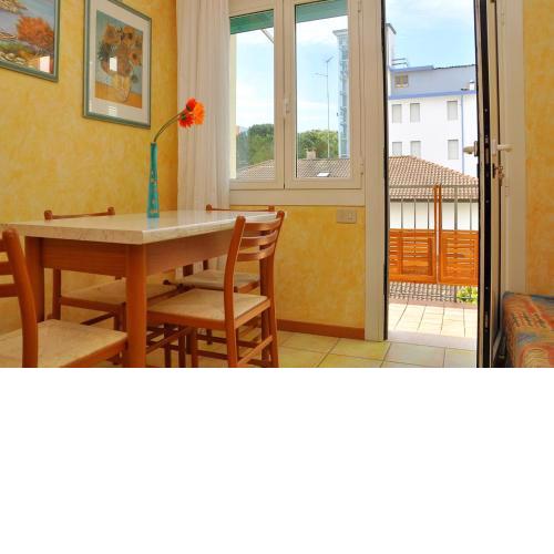 One-Bedroom Apartment with big terrace - By Beahost Rentals
