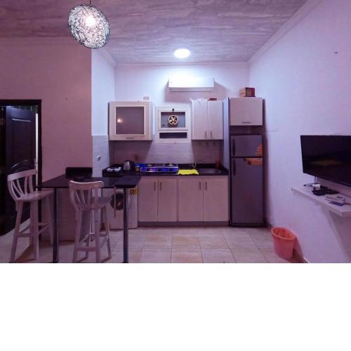 one bedroom apartment with pool access