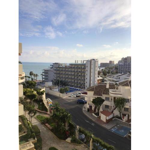 One bedroom appartement at Benalmadena 500 m away from the beach with sea view shared pool and furnished terrace