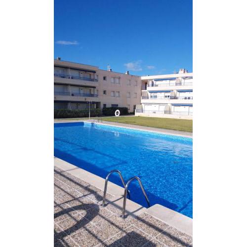 One bedroom appartement at L'Eucaliptus 400 m away from the beach with sea view shared pool and furnished terrace