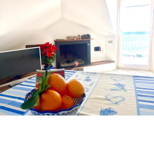 One bedroom appartement at Mascali 10 m away from the beach with sea view furnished terrace and wifi
