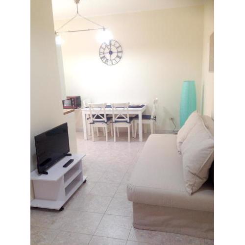 One bedroom appartement at Tropea 700 m away from the beach with sea view balcony and wifi