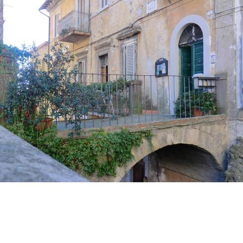 One bedroom appartement with balcony and wifi at Caprarola