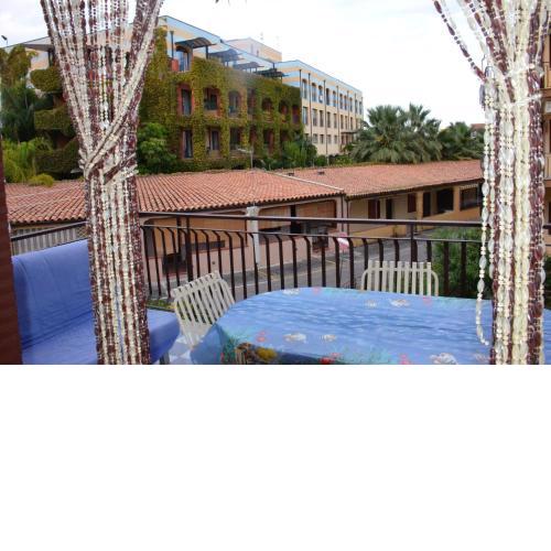 One bedroom appartement with balcony at Giardini Naxos 1 km away from the beach