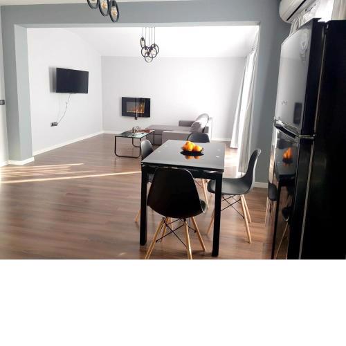 One bedroom appartement with city view terrace and wifi at Karlovo