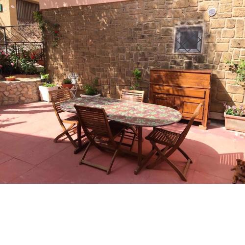 One bedroom appartement with furnished terrace and wifi at Talamone 4 km away from the beach