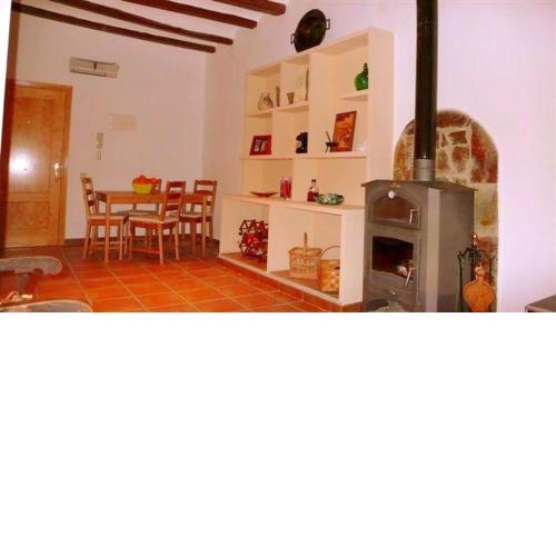 One bedroom appartement with furnished terrace and wifi at Tolva