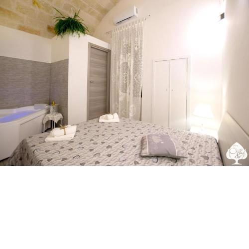 One bedroom appartement with jacuzzi furnished balcony and wifi at Monopoli 3 km away from the beach