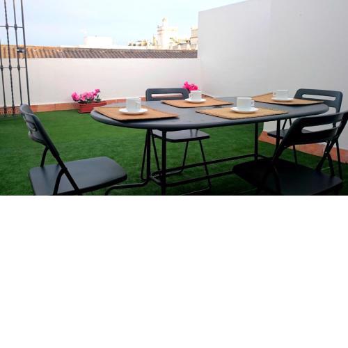 One bedroom appartement with sea view furnished terrace and wifi at El Puerto de Santa Maria 2 km away from the beach