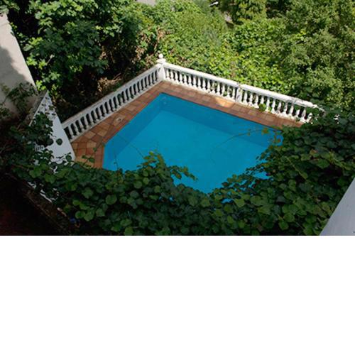 One bedroom appartement with shared pool enclosed garden and wifi at San Antolin de Ibias