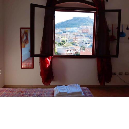 One bedroom house at Castelsardo 200 m away from the beach with sea view