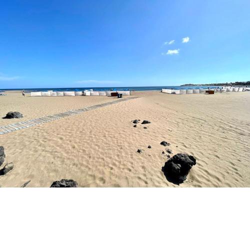 One Bedroom Sea View Suite with Half Board,pool and Wifi, beach