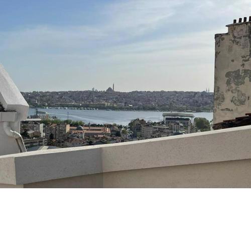 One of The Best Place in Taksim - Stylish Apartment with a Great Terrace View