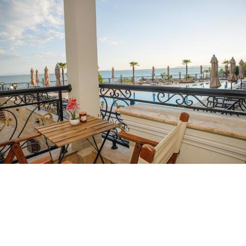Onyx 2 private beach apartment
