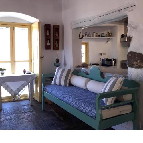 Open Space House at the Castle of Chora, Serifos