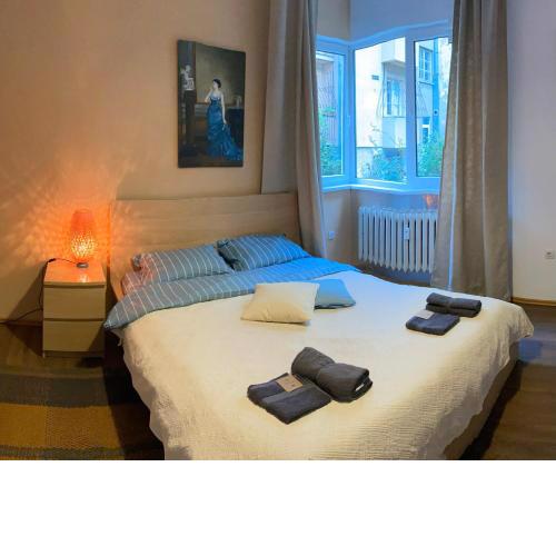 Opera Apartment 1 with WiFi & TV