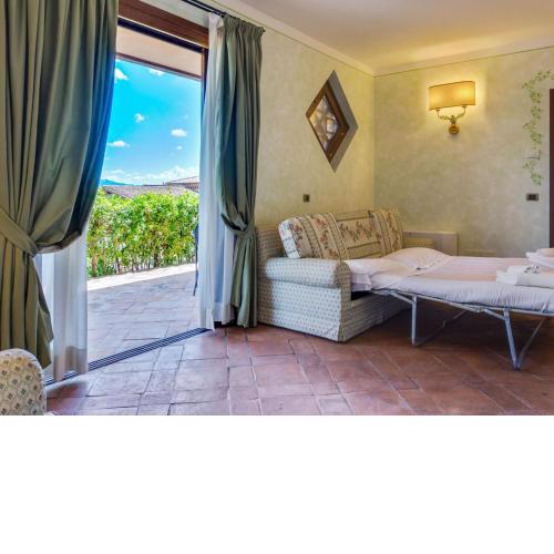 Opulent Holiday Home in Collazzone with Swimming Pool