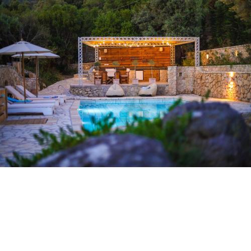 ORAMA : Sea to Sky Villas
