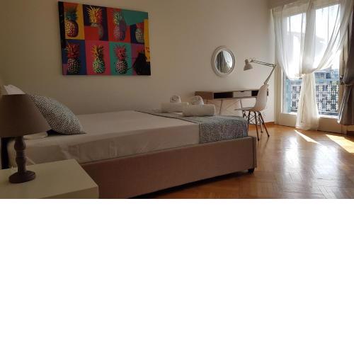 Orange Apartment - Athens Center, 3 BD, 1.5 BATH