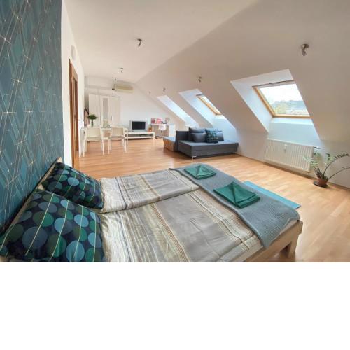 ORANGEHOMES large studio apartment Erkel street