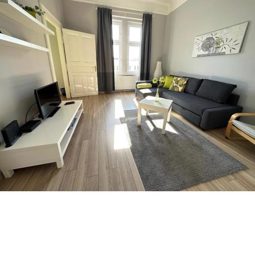 ORANGEHOMES One Bedroom Cozy Apartment