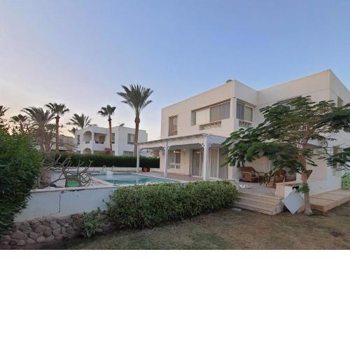 Orienta Villa