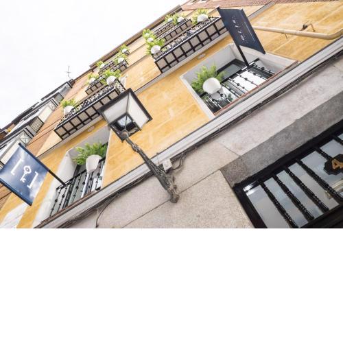 Oriente Suites