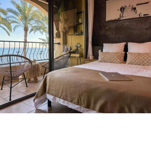 Orilla de Mar: Vistas de ensueño en Cala Almadraba