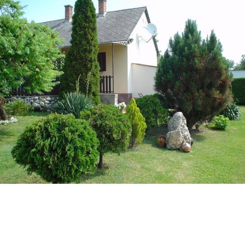 Örökzöld Apartmanok Balatonfenyves