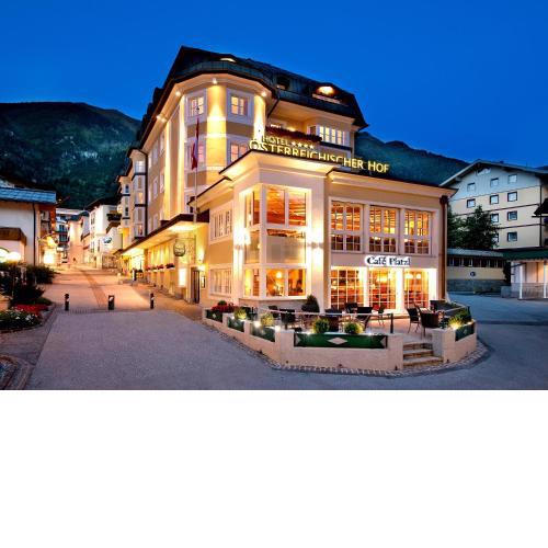 Österreichischer Hof-im Bademantel direkt in die Alpentherme