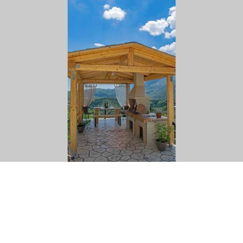 Ostria House