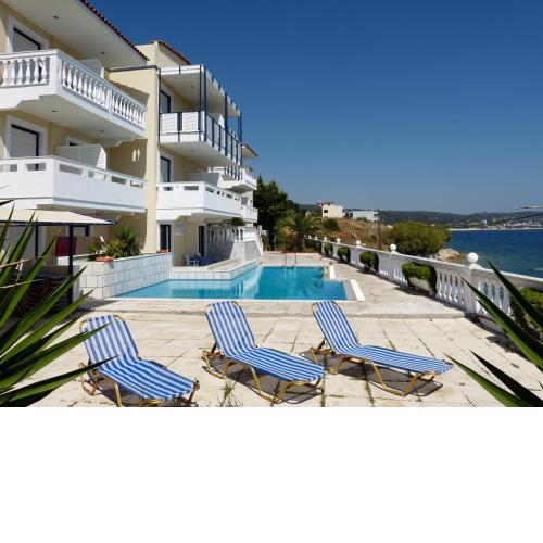 Ostria Seaside Studios and Apartments