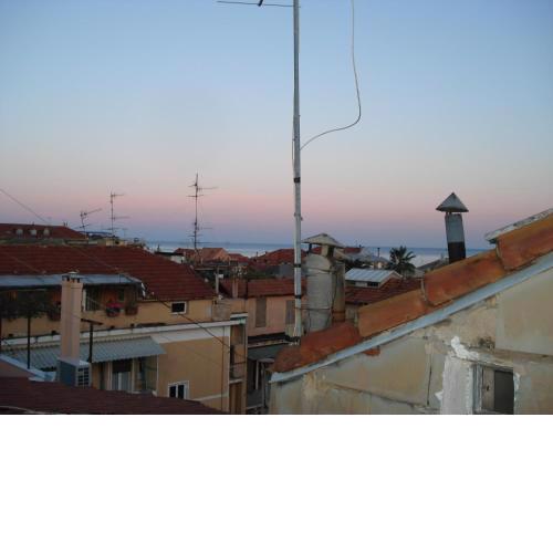 Otto - Bilocale ad Alassio