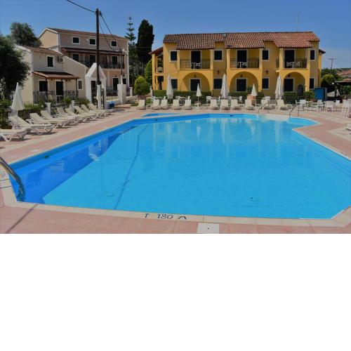 Oula Maisonettes Suites