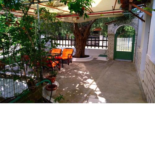 Our parent's house. Family house for rent