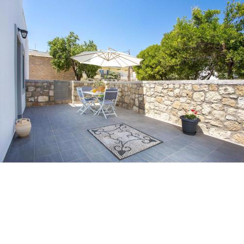 Ourania - Traditional House