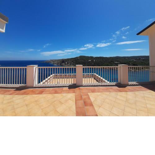Overlooking the sea 6 pax in Santa Teresa Gallura