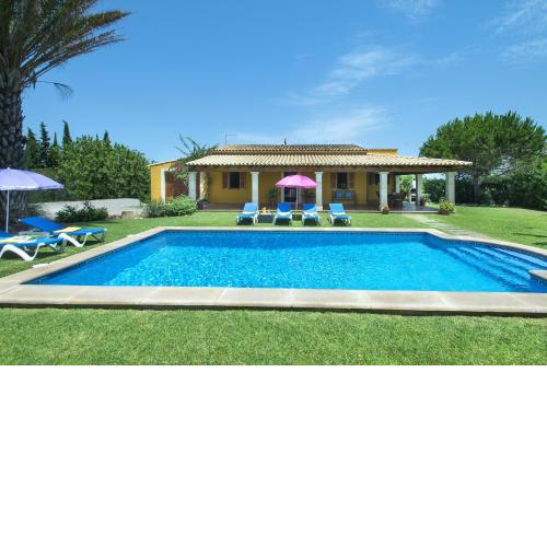 Owl Booking Villa Bobis - Family Holidays with Private Pool