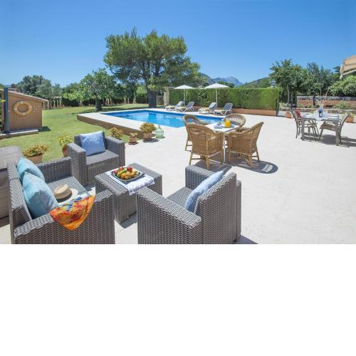 Owl Booking Villa Marvil - Exclusive Holidays
