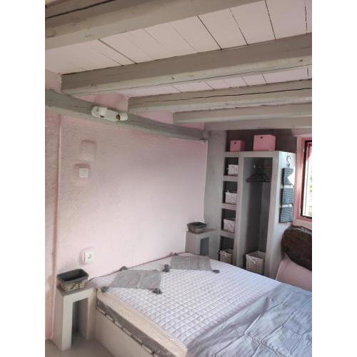 OWL’S NEST/THE GREY COTTAGE